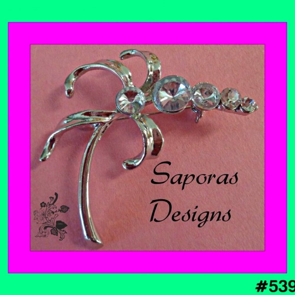 Silver Tone Flower Design Brooch With Clear Crystals